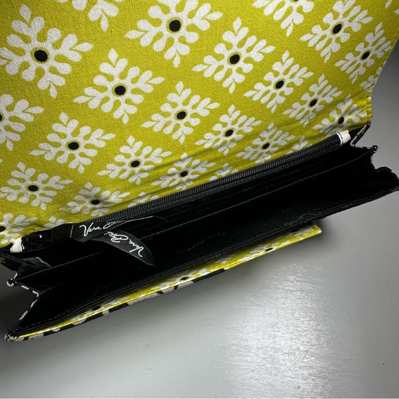 Vera Bradley Baroque Travel Organizer Large Clutch Wallet Card Tickets Case - Picture 9 of 13